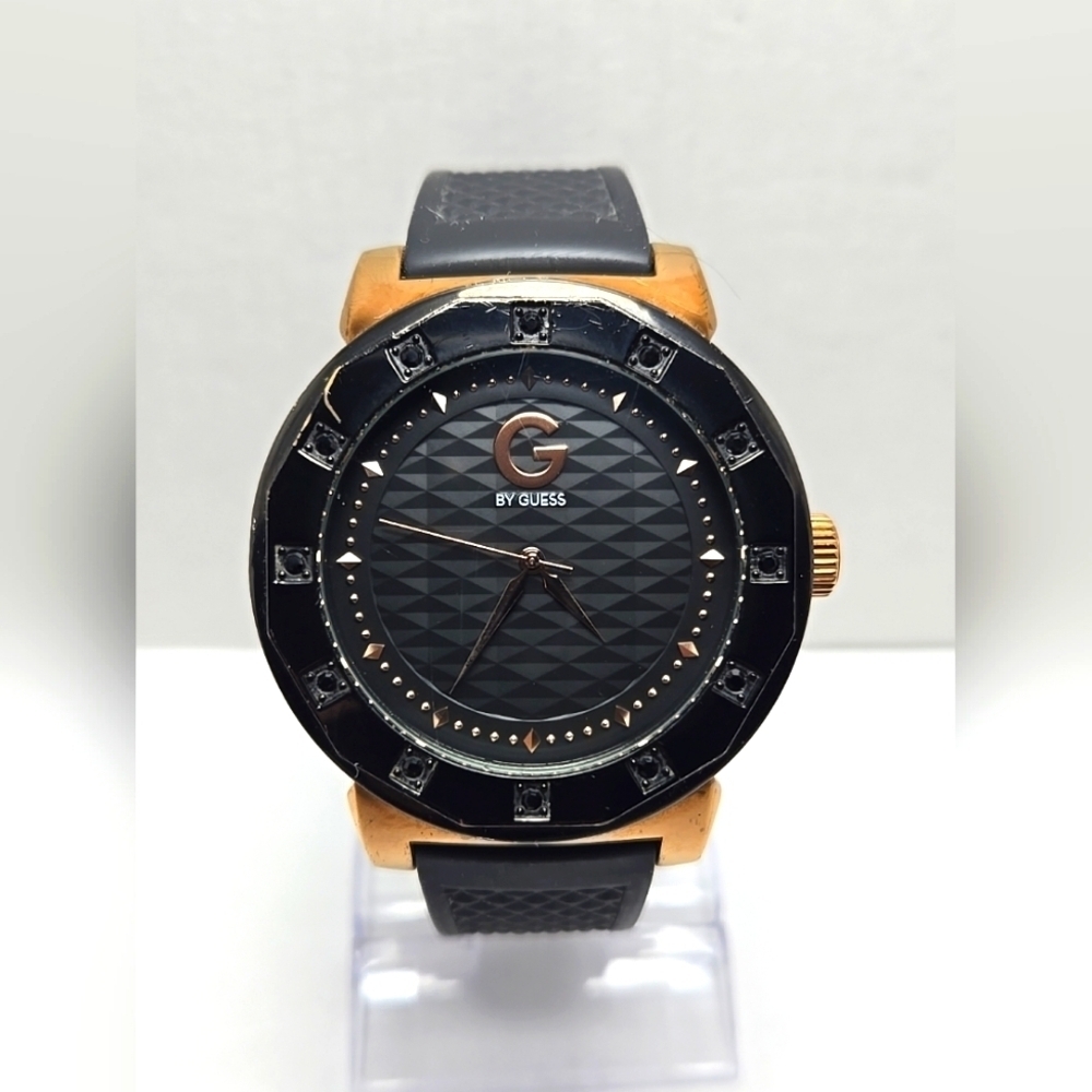 Mens G by GUESS  Black Rose Gold Watch G10438G1 New Battery